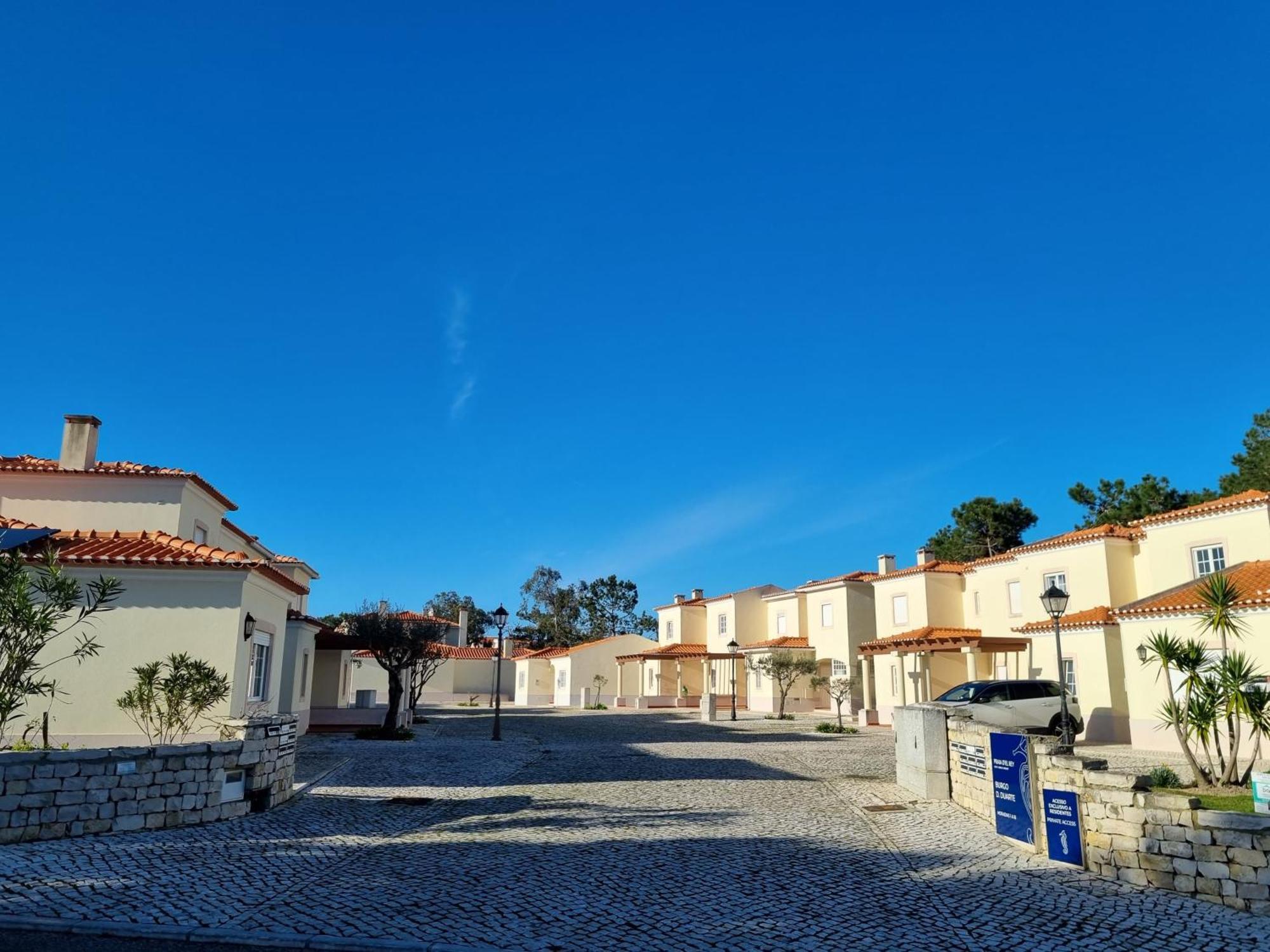 Praia D'El Rey - Townhouse Dom Duarte Amoreira  Εξωτερικό φωτογραφία
